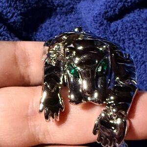 6/1”-7” Silver Panther bracelet with Green Eyes